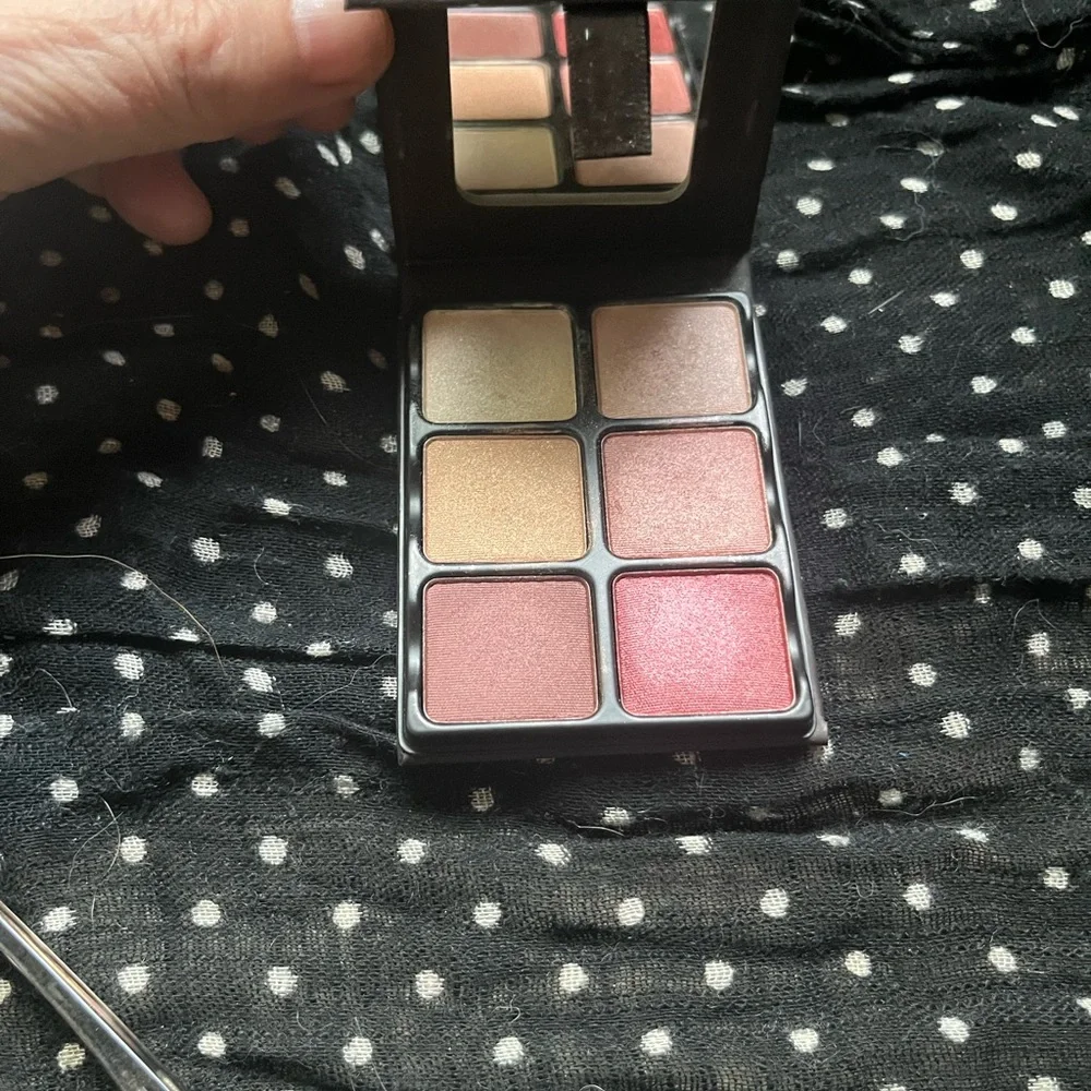 Viseart 6-Color Eyeshadow Palette - Gold and Pink Hues